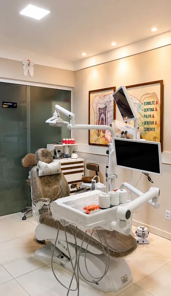 Equipamento clínico e cadeira odontológica da Lavie